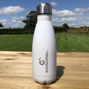 Add this amazing carabiner hook with coloured silicone connection to any EcoBottle for your convenience. Attach it to your handbag, your trousers, your rucksack or your keys. This is ideal for any sportsperson or person on the move. Have you also seen our EcoCups range? These EcoCups are proving very popular for those drinking coffee on the move!